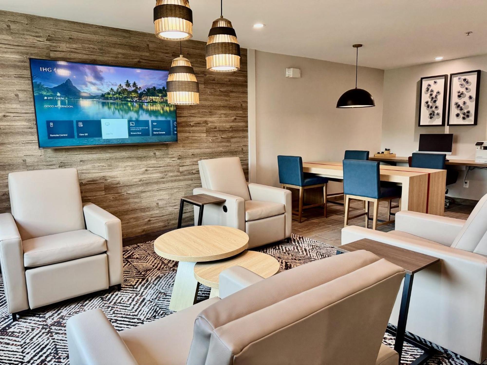 Hotel Candlewood Southpoint 2*